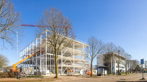 Waarom deze architect losmaakbare gebouwen maakt: ‘Alles in de nieuwbouw is gericht op een exit na zeven jaar’